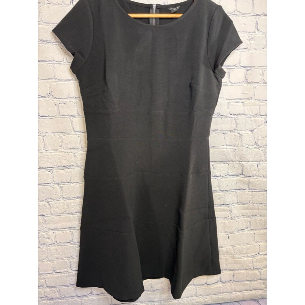 NWT Ann Taylor Classic Elegant Black LBD Panel Fit Flare Cap Sleeve Dress 10P